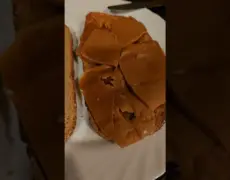 Descubre el delicioso sabor de Brunost de Noruega: el queso que conquistará tu paladar