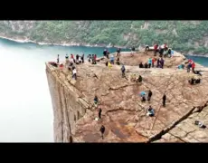 Descubre la impresionante Montaña de Preikestolen en Noruega: ¡una experiencia inolvidable!