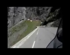 Descubre la impresionante Montaña de Store Trolltind en Noruega: Un destino imperdible para los amantes del senderismo