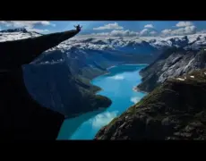 Descubre la majestuosa Montaña de Vassdalstinden en Noruega: una aventura que no te puedes perder