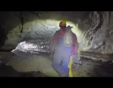 Descubre la emocionante aventura de la espeleología en las impresionantes cuevas de Noruega