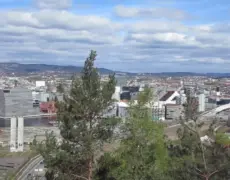 Descubre la belleza de Oslo: Dar un paseo por el Parque Ekeberg y disfrutar de sus vistas panorámicas